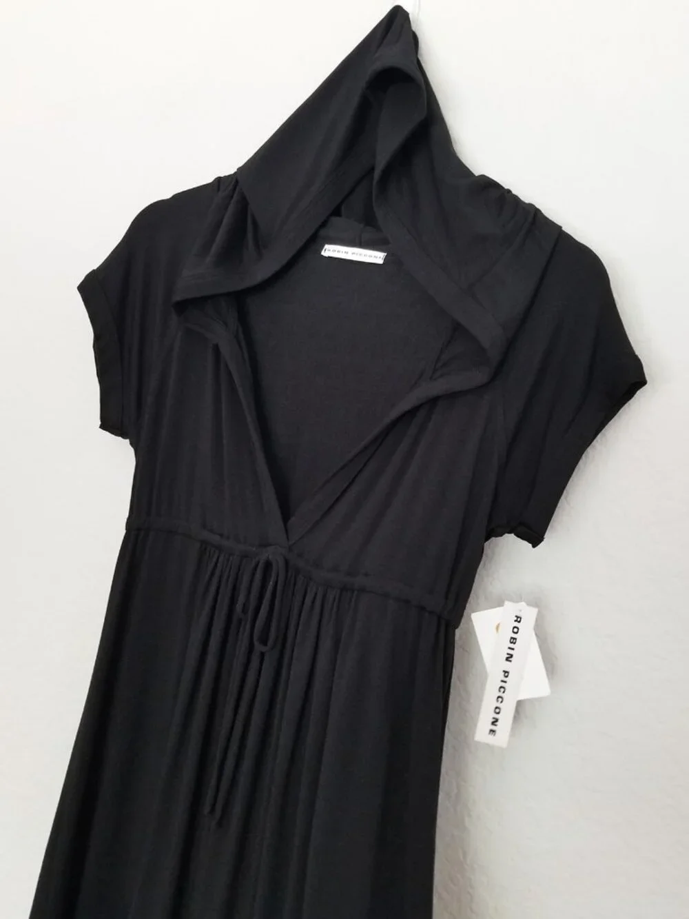 NEW Robin Piccone Black V-Neck Wrap Drawstring Hooded Dress Swim Cover-Up M $125